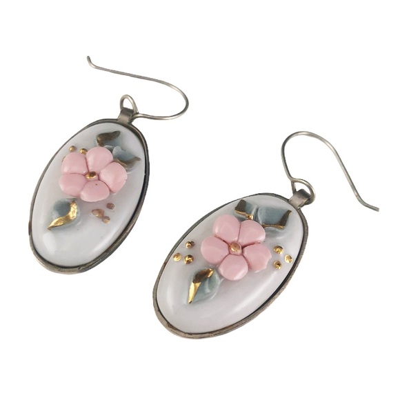 Vintage Oval Flower Ceramic Porcelain Earrings - Picture 6 of 9